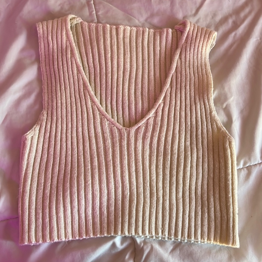 Cropped sweater vest